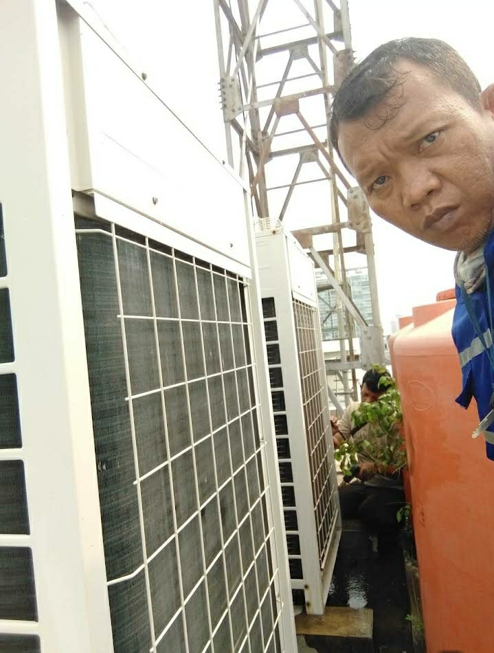 Teknisi Theo Teknik siap service